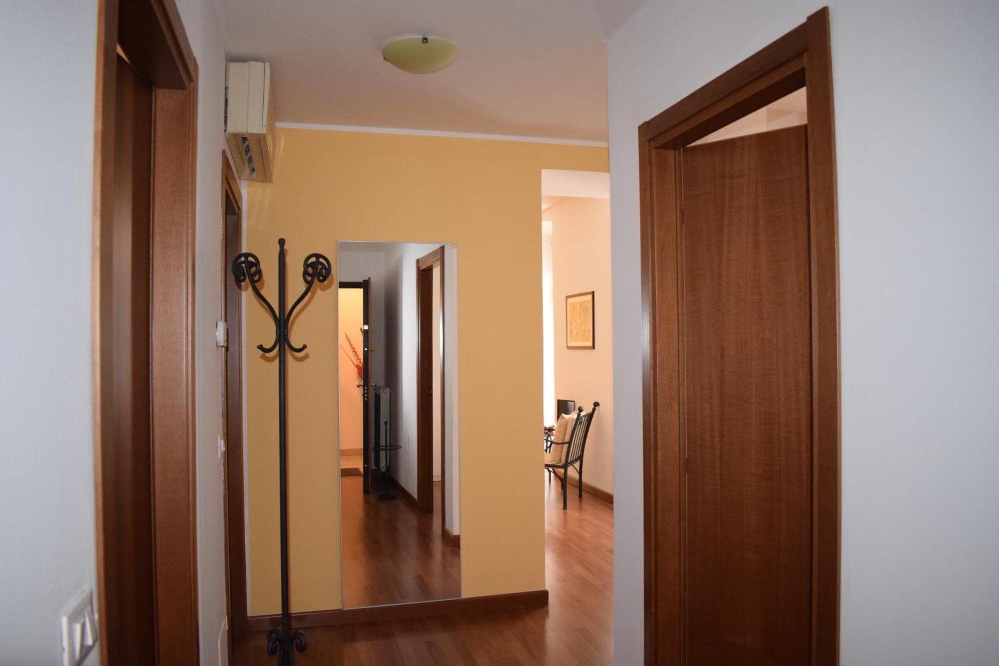 Theresia- Tailor Made